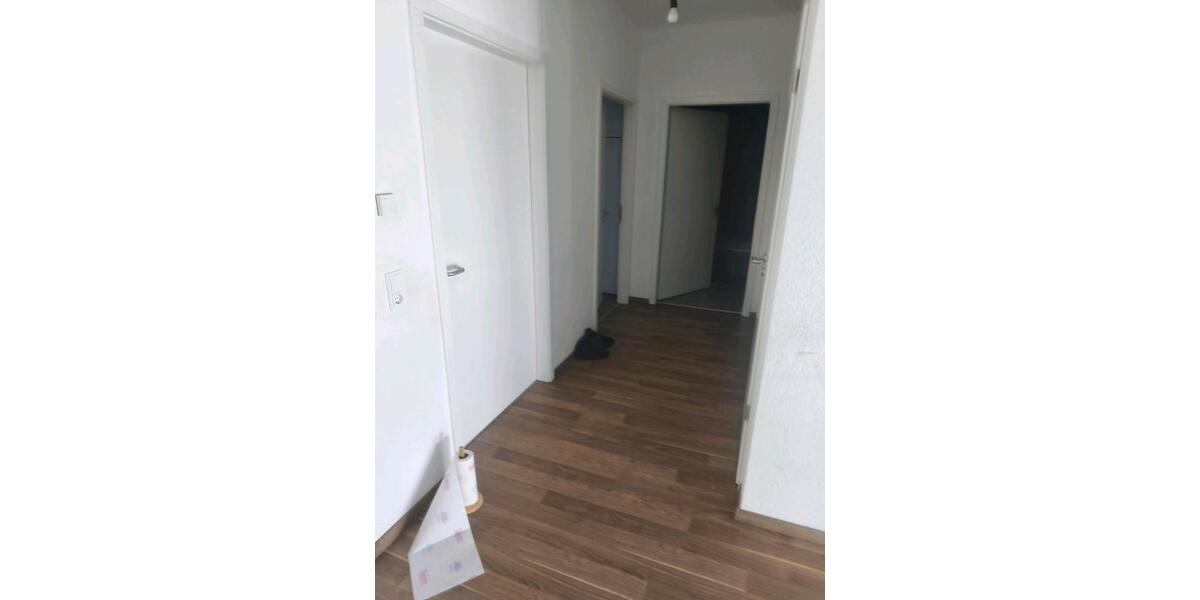 Etagenwohnung Steinbach (Taunus) - 4 Zimmer, 100 m&sup2;, 150&euro; | Angebot:25326466