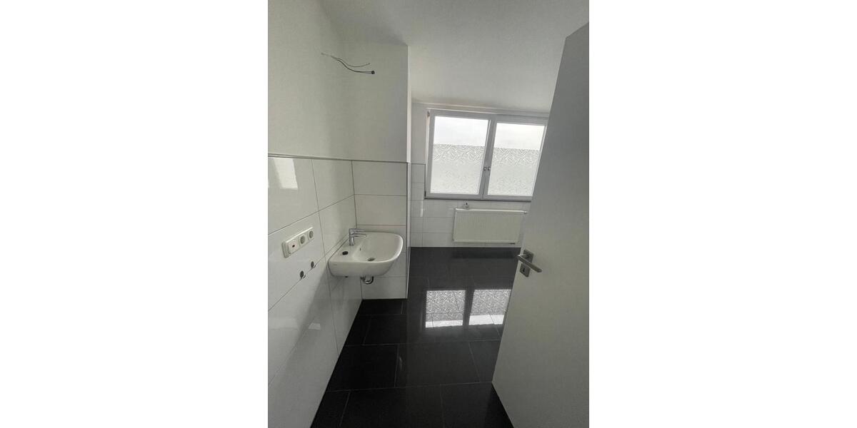 Dachgeschoßwohnung Stolberg (Rhld.) Gressenich - 2 Zimmer, 64 m&sup2;, 700&euro; | Angebot:24719381