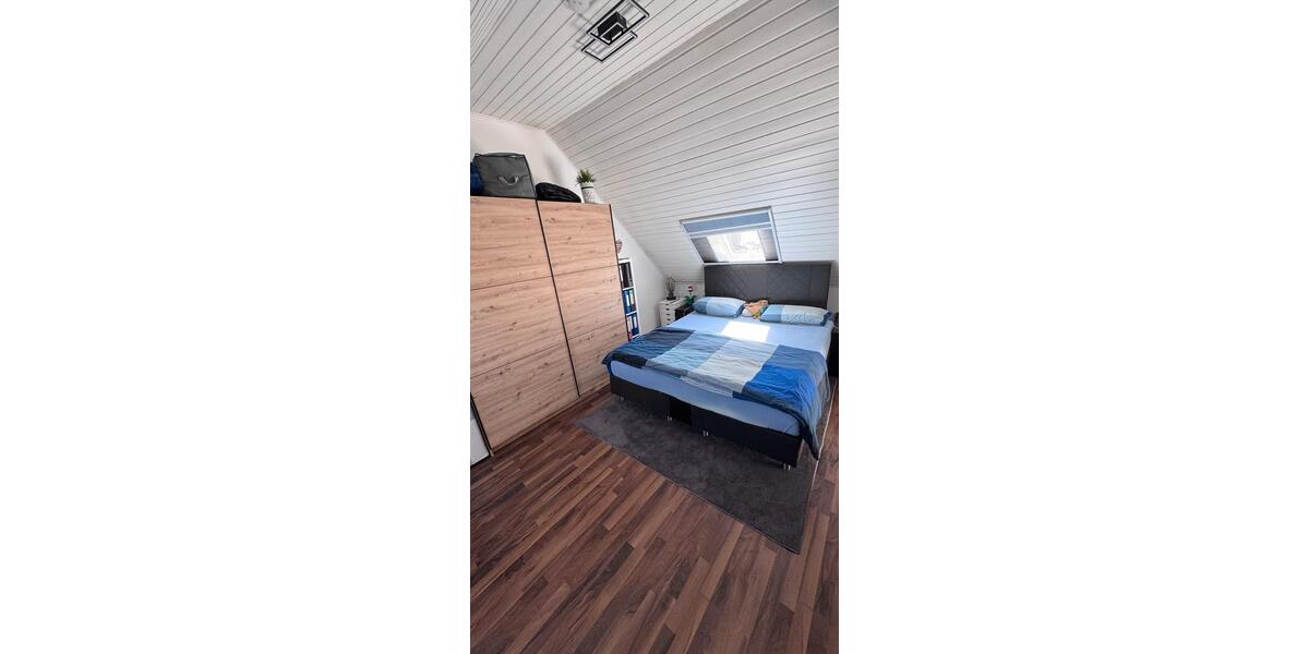 Etagenwohnung Niederwerrn - 3.5 Zimmer, 85 m&sup2;, 1.050&euro; | Angebot:26303057