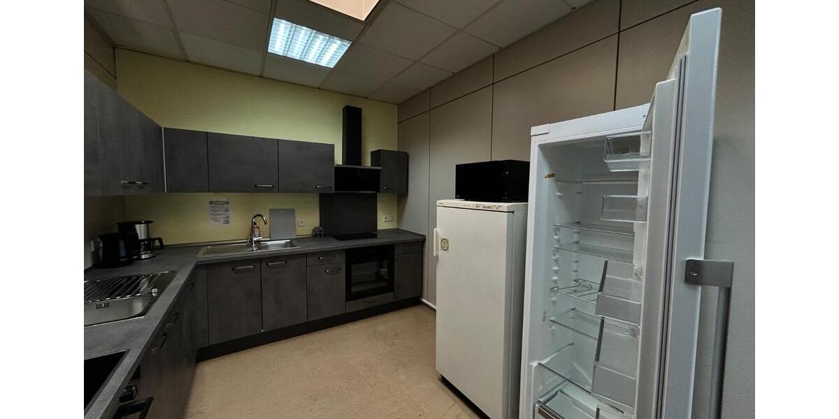 Wohnen auf Zeit Würzburg Lengfeld - 6 Zimmer, 250 m&sup2;, 23&euro; | Angebot:24682197