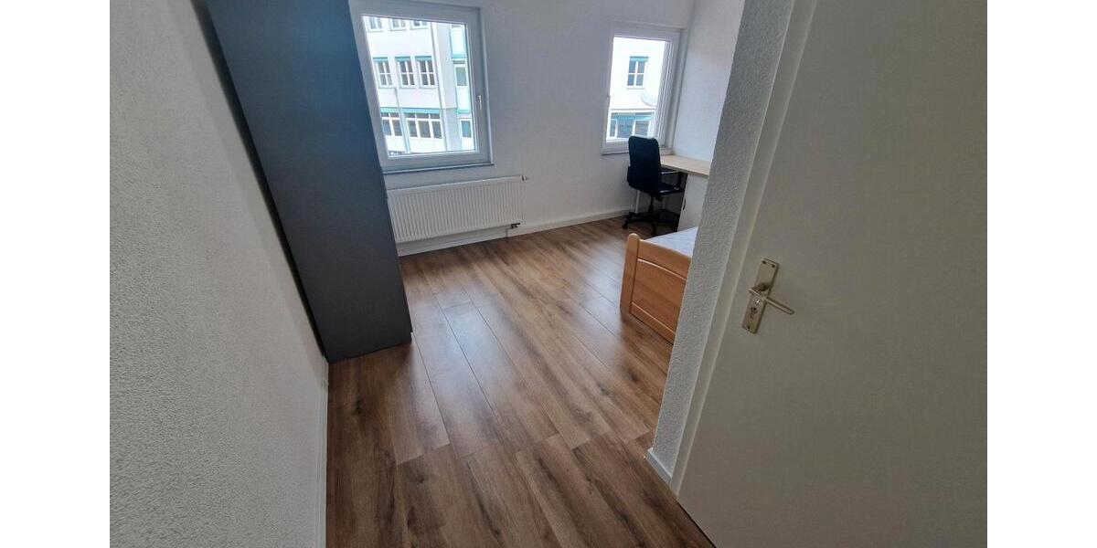 Helle modern möblierte WG-Zimmer Heidenheim ggü. DHBW Top-Lage! 4 zimmer