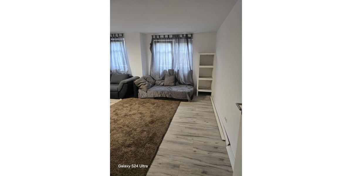 Etagenwohnung Troisdorf - 1 Zimmer, 65 m&sup2;, 950&euro; | Angebot:26453845