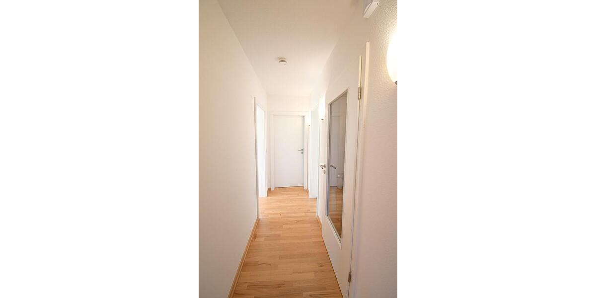Dachgeschoßwohnung Wiefelstede - 4 Zimmer, 109 m&sup2;, 850&euro; | Angebot:26531315
