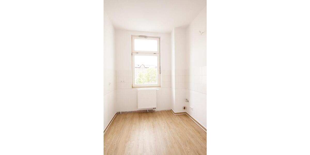 Etagenwohnung Pößneck - 3 Zimmer, 76 m&sup2;, 500&euro; | Angebot:26249698