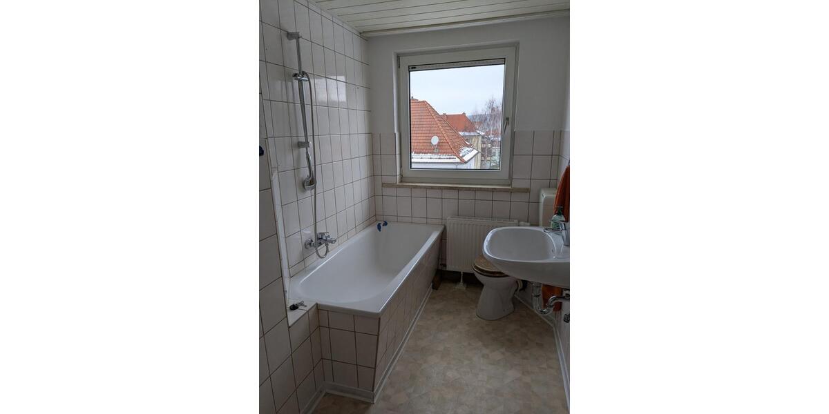 Dachgeschoßwohnung Bad Salzungen - 3 Zimmer, 64 m&sup2;, 470&euro; | Angebot:24782045