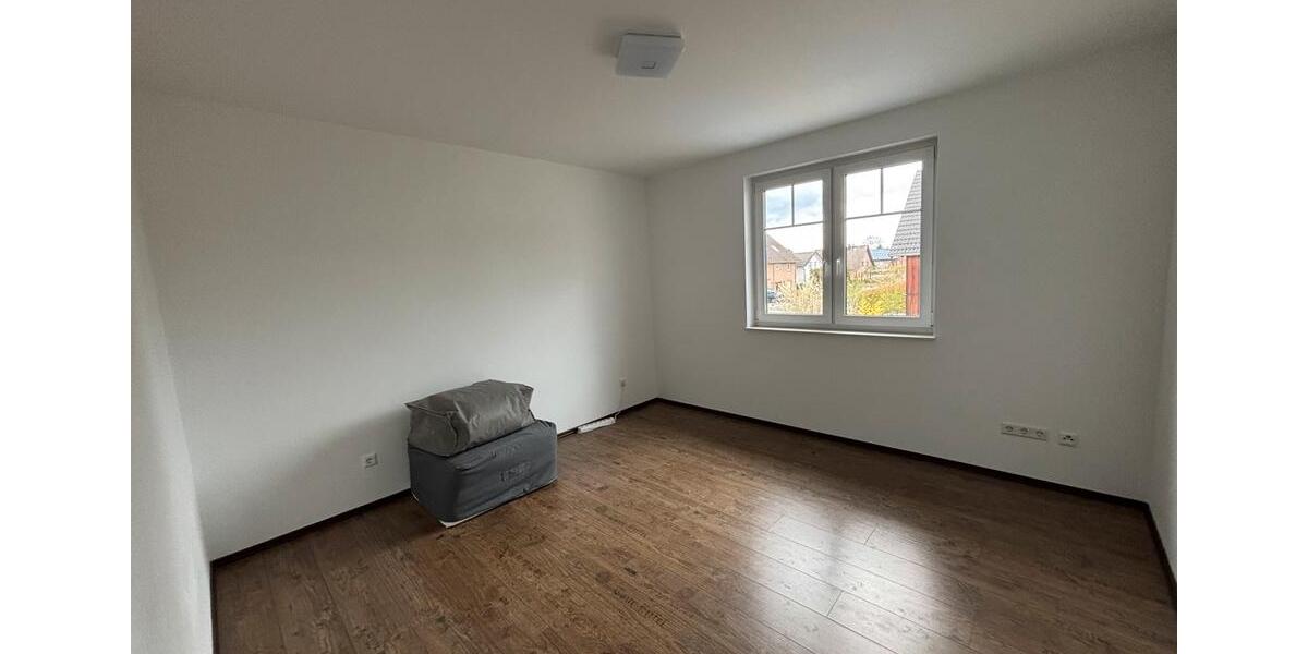 Etagenwohnung Remagen - 3 Zimmer, 105 m&sup2;, 1.600&euro; | Angebot:26120729