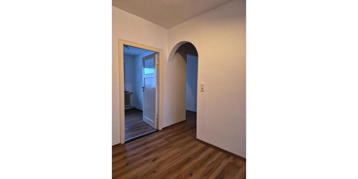 Dachgeschoßwohnung Edewecht - 3 Zimmer, 94 m&sup2;, 800&euro; | Angebot:25872614