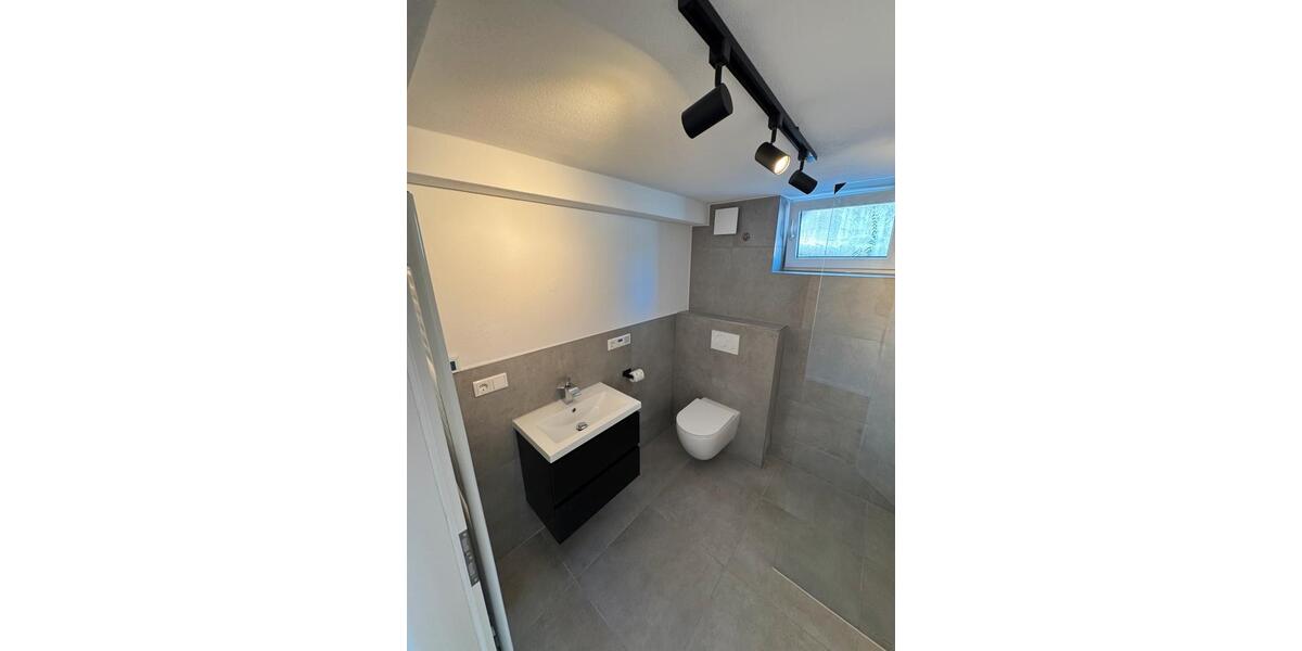 Etagenwohnung Hepberg - 1.000&euro; | Angebot:23591563