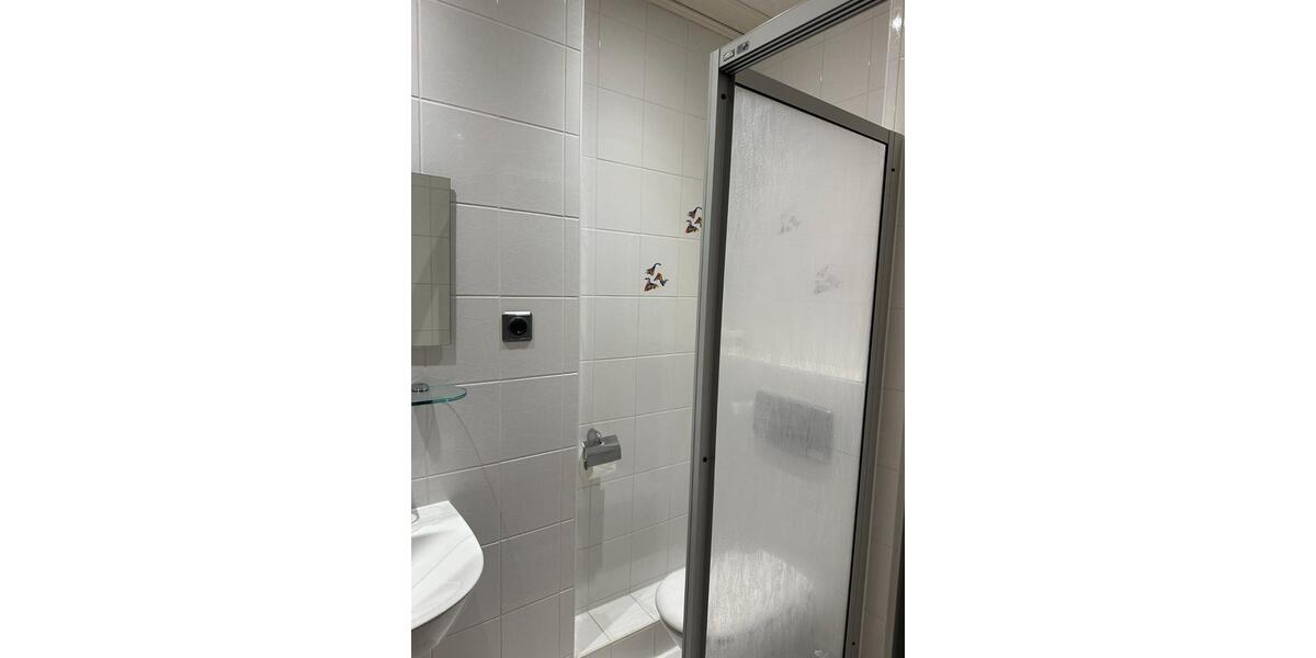 Möblierte Zimmer mit Bad in bevorzugter Lage 1 zimmer