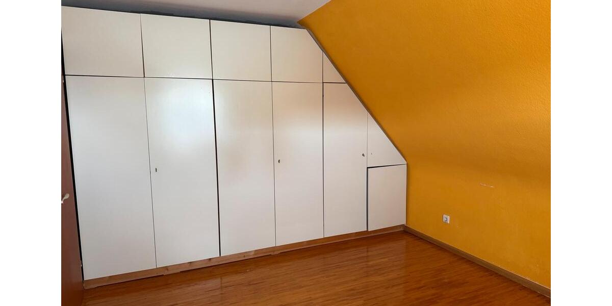 Dachgeschoßwohnung Offenburg Elgersweier - 4 Zimmer, 103 m&sup2;, 1.100&euro; | Angebot:26654963