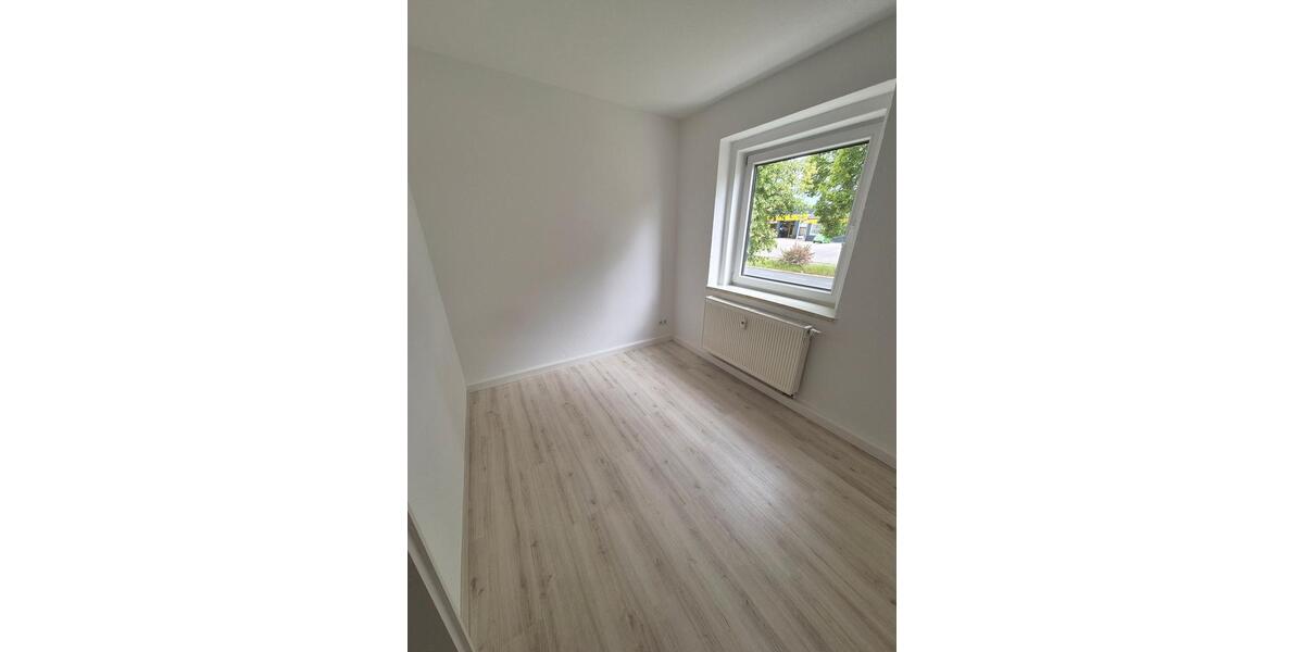 Erdgeschoßwohnung Glauchau - 3 Zimmer, 56 m&sup2;, 337&euro; | Angebot:24487628