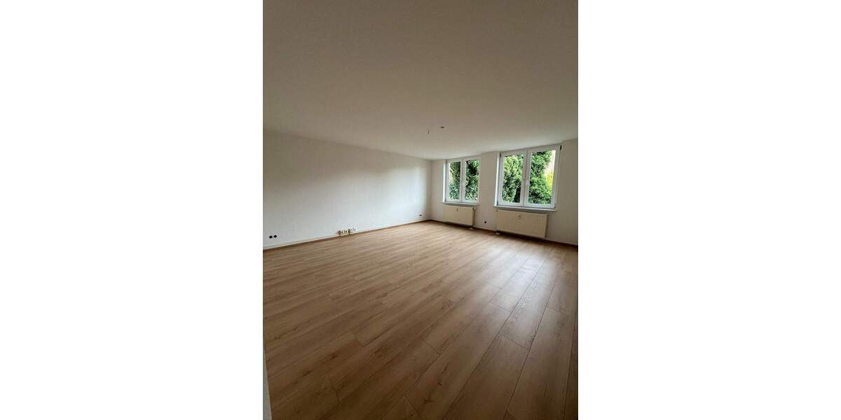 Etagenwohnung Merseburg (Saale Merseburg - 4 Zimmer, 117 m&sup2;, 800&euro; | Angebot:26723151