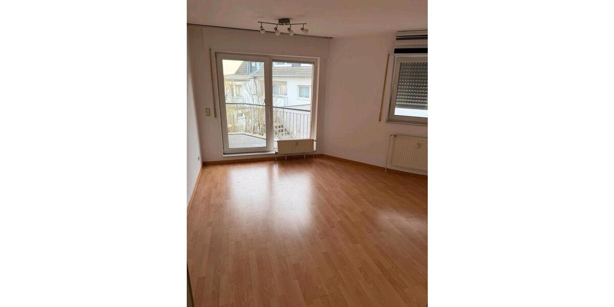 Etagenwohnung Siegburg - 3 Zimmer, 68 m&sup2;, 1.040&euro; | Angebot:26492814