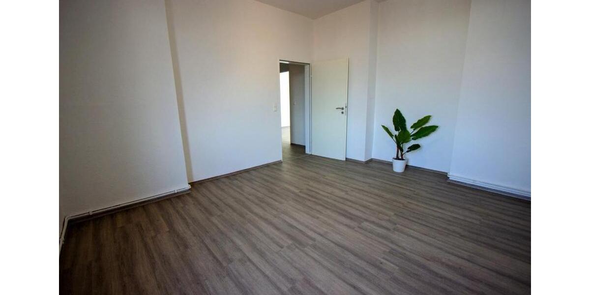 Dachgeschoßwohnung Wilhelmshaven - 2 Zimmer, 75 m&sup2;, 515&euro; | Angebot:26687656