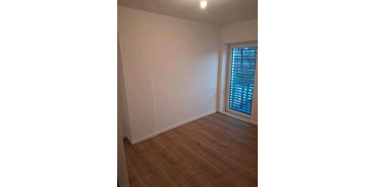 Etagenwohnung Regensburg Brandlberg - 3 Zimmer, 80 m&sup2;, 1.250&euro; | Angebot:25905428