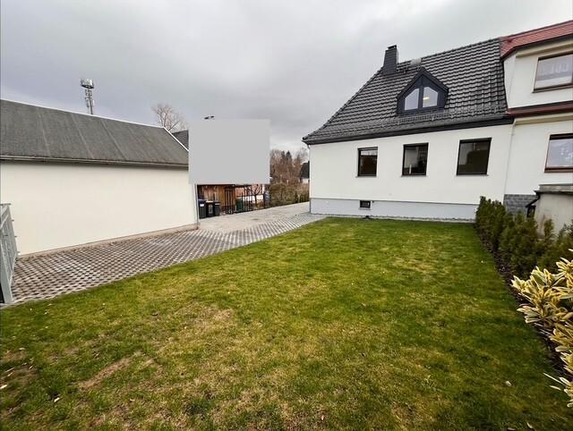 Doppelhaushälfte Zwickau - 3 Zimmer, 95 m&sup2;, 1.250&euro; | Angebot:25395037
