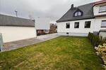 Doppelhaushälfte Zwickau - 3 Zimmer, 95 m&sup2;, 1.250&euro; | Angebot:25395037