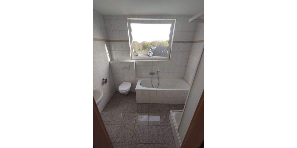 Etagenwohnung Troisdorf - 2 Zimmer, 60 m&sup2;, 690&euro; | Angebot:24847587