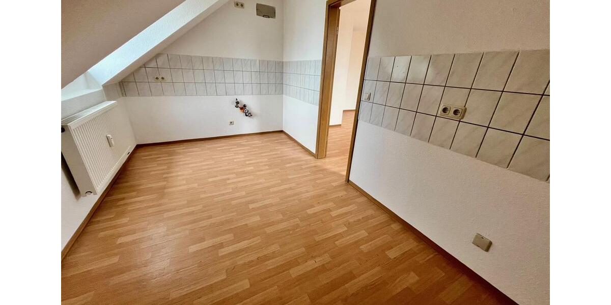 Etagenwohnung Oelsnitz (Vogtland) - 4 Zimmer, 82 m&sup2;, 452&euro; | Angebot:26253910