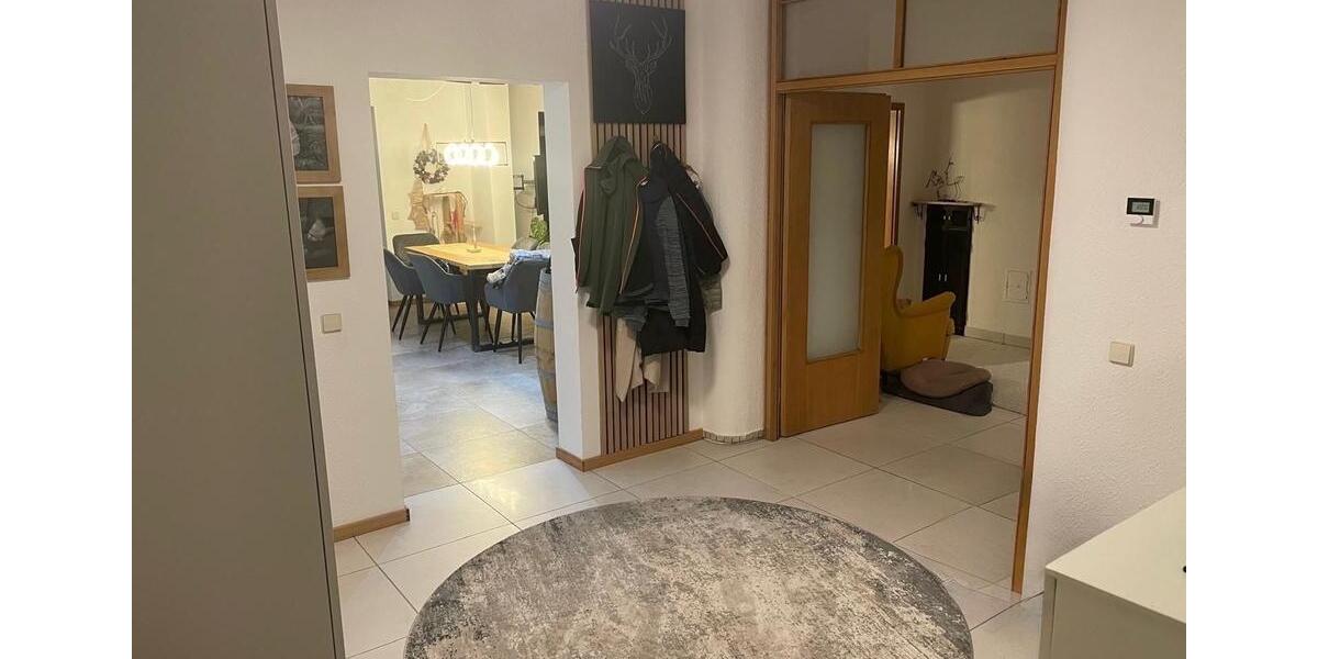 Etagenwohnung Kirkel - 4 Zimmer, 149 m&sup2;, 1.200&euro; | Angebot:24745393
