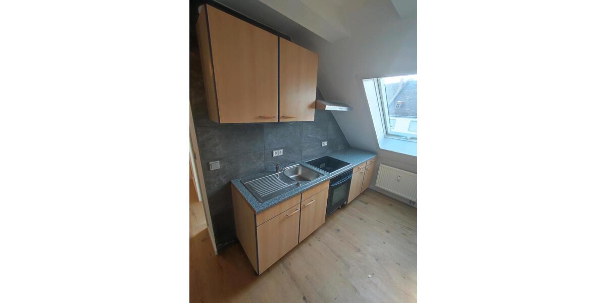 Dachgeschoßwohnung Nürnberg Gibitzenhof - 1 Zimmer, 34 m&sup2;, 540&euro; | Angebot:24346174