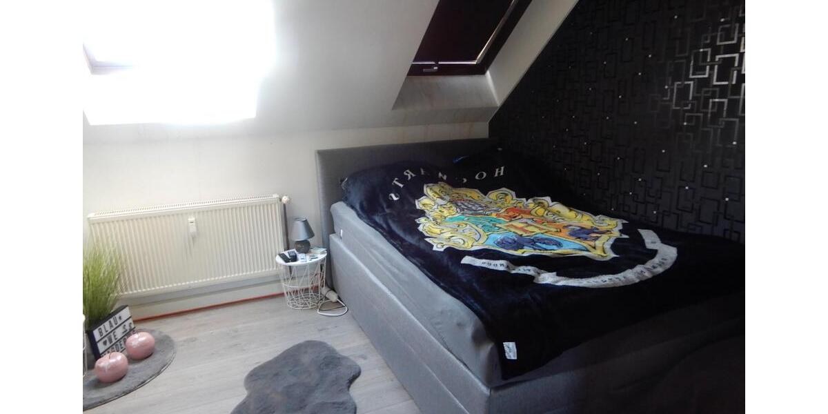 Dachgeschoßwohnung Stendal - 2 Zimmer, 64 m&sup2;, 400&euro; | Angebot:26035853