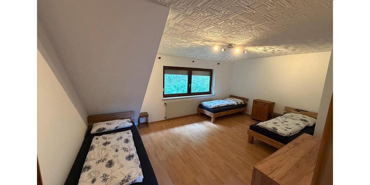 Wohnen auf Zeit Korbach - 4 Zimmer, 85 m&sup2;, 20&euro; | Angebot:22925996