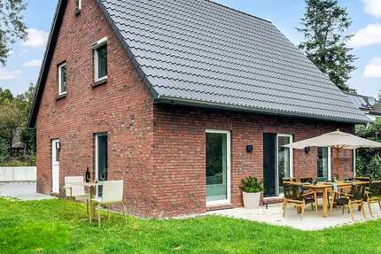 Haus zum Mieten in Tornesch 1.998 € 129 m² 5 zimmer