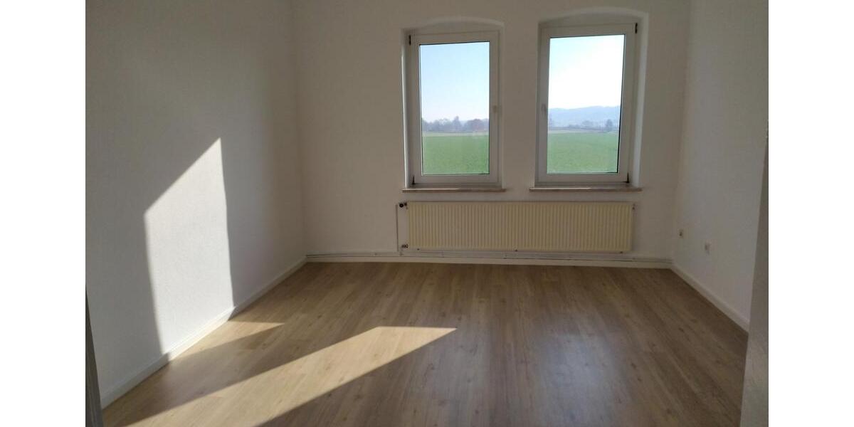 Etagenwohnung Bad Salzdetfurth - 4 Zimmer, 106 m&sup2;, 750&euro; | Angebot:25650355