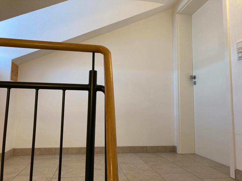 Hochwertige 80qm DG-Wohnung in Dietramszell *gewerbegeeignet*