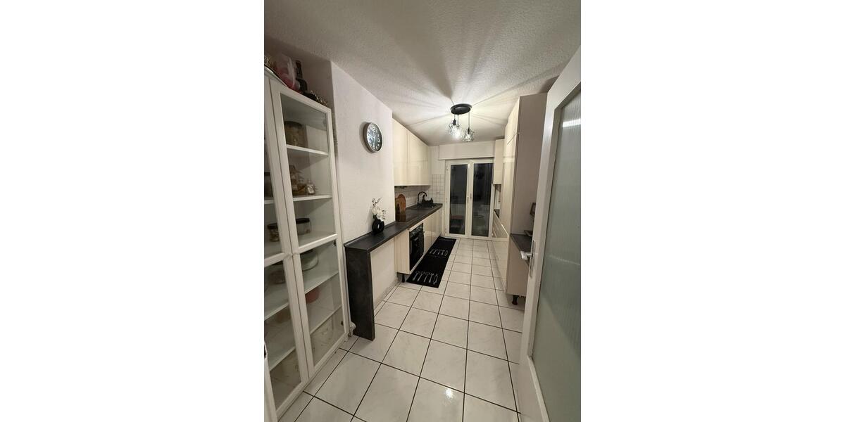 Schöne 3-Zimmer-Wohnung mit zwei Balkonen in Ludwigshafen Mitte 3 zimmer