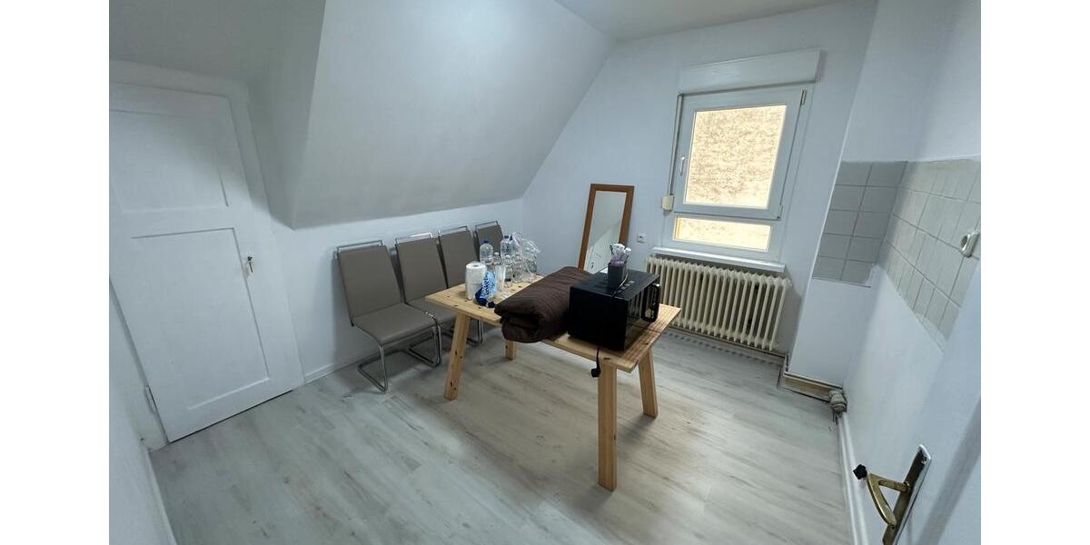 Dachgeschoßwohnung Friedrichsdorf - 2 Zimmer, 55 m&sup2;, 1.040&euro; | Angebot:26656472