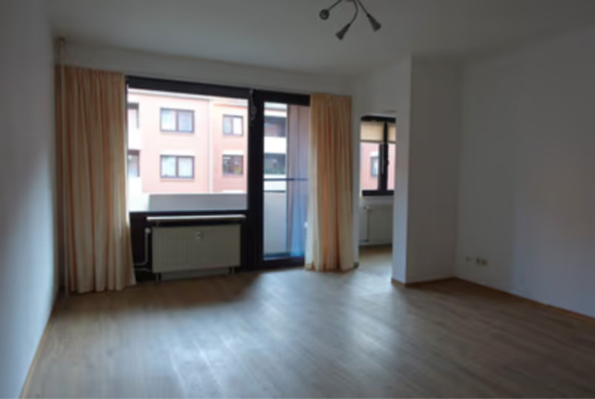 Geräumige 1-Zimmer-Wohnung mit Einbauküche in zentraler Lage