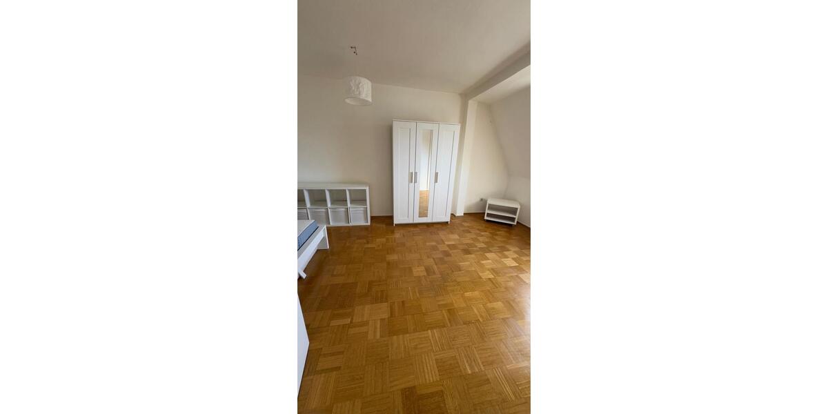 Etagenwohnung Bayreuth City - 4 Zimmer, 95 m&sup2;, 1.250&euro; | Angebot:26271365