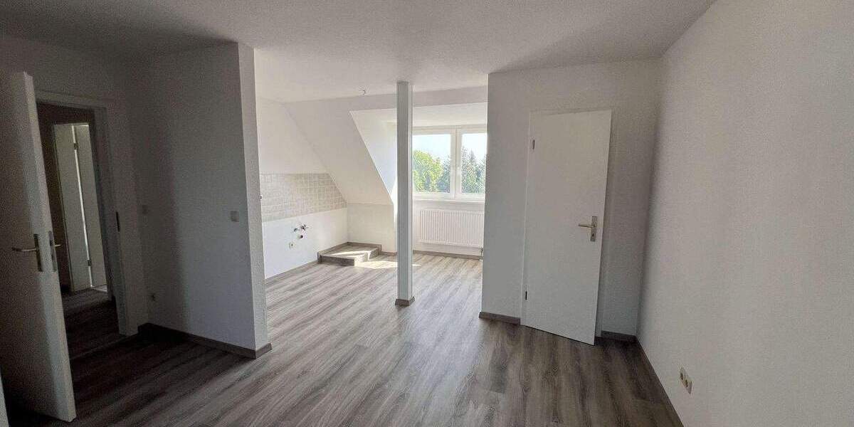 Etagenwohnung BORNA-Neukirchen Neukirchen - 2 Zimmer, 54 m&sup2;, 398&euro; | Angebot:24515191