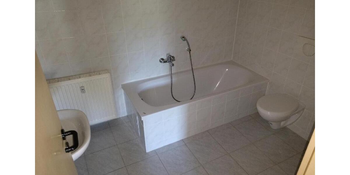 Etagenwohnung Eisleben (Lutherstadt) - 2 Zimmer, 47 m&sup2;, 310&euro; | Angebot:24802866