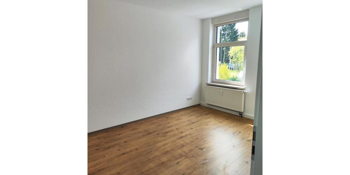 Etagenwohnung Werdau - 3 Zimmer, 81 m&sup2;, 675&euro; | Angebot:26413671