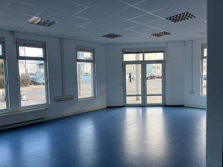 Gewerbeobjekt Nürnberg Gibitzenhof - 3 Zimmer, 152 m&sup2;, 1.520&euro; | Angebot:25037935