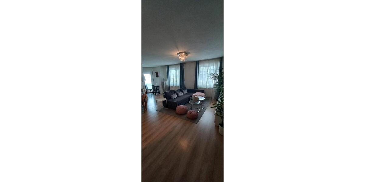 schön geschnittene 2 12 Zi.-Whg. im Stadtzentrum, 3. OG 2.5 zimmer