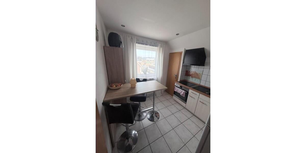 Dachgeschoßwohnung Hohn - 3 Zimmer, 76 m&sup2;, 700&euro; | Angebot:24842401