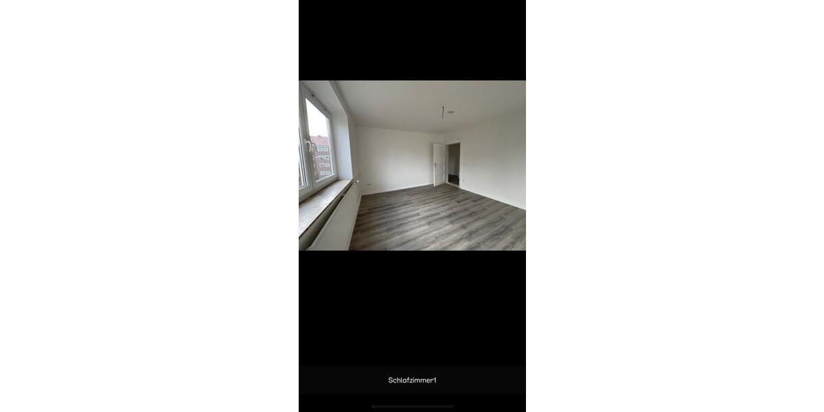 Etagenwohnung Bremerhaven Schiffdorferdamm - 5 Zimmer, 122 m&sup2;, 814&euro; | Angebot:24619456