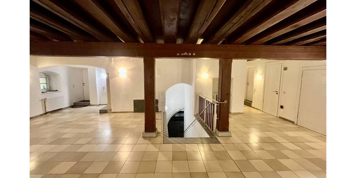 Etagenwohnung Passau Altstadt - 4 Zimmer, 126 m&sup2;, 1.300&euro; | Angebot:26514899