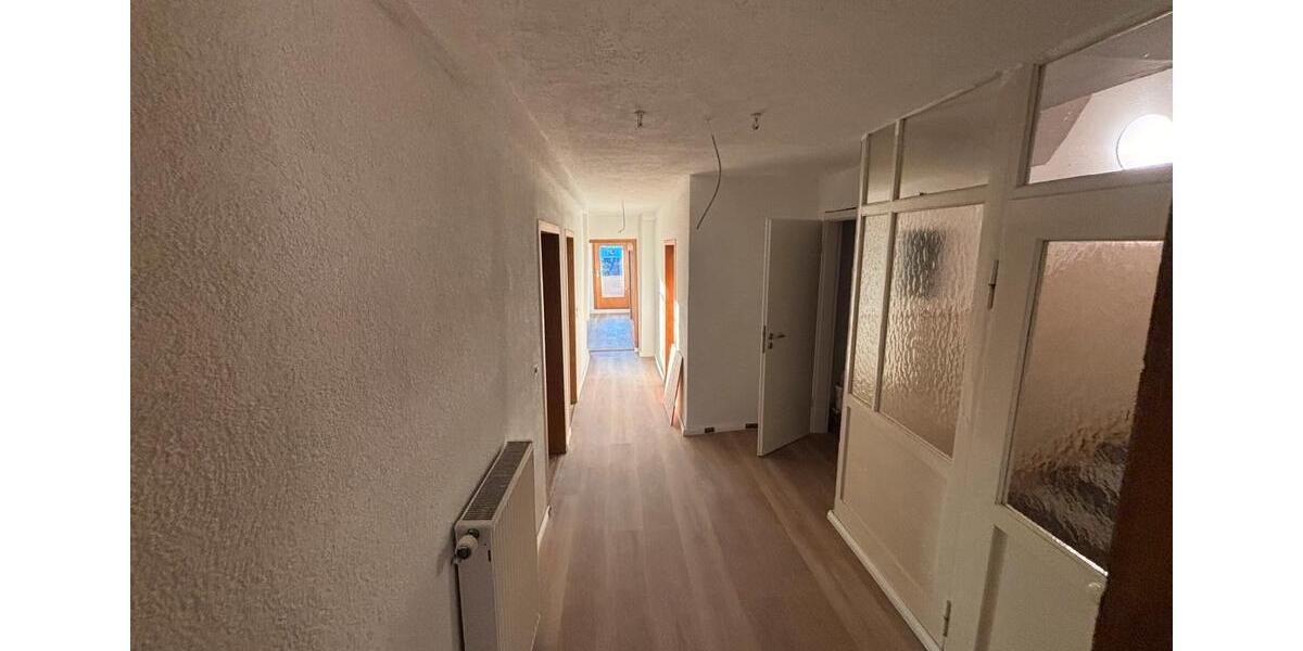 Etagenwohnung Herrenberg - 5 Zimmer, 117 m&sup2;, 1.550&euro; | Angebot:26551899