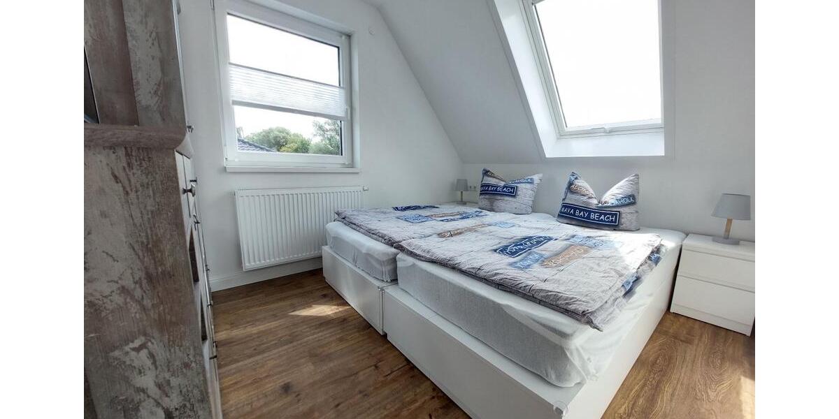 Dachgeschoßwohnung Kröpelin - 3 Zimmer, 48 m&sup2;, 830&euro; | Angebot:26553100