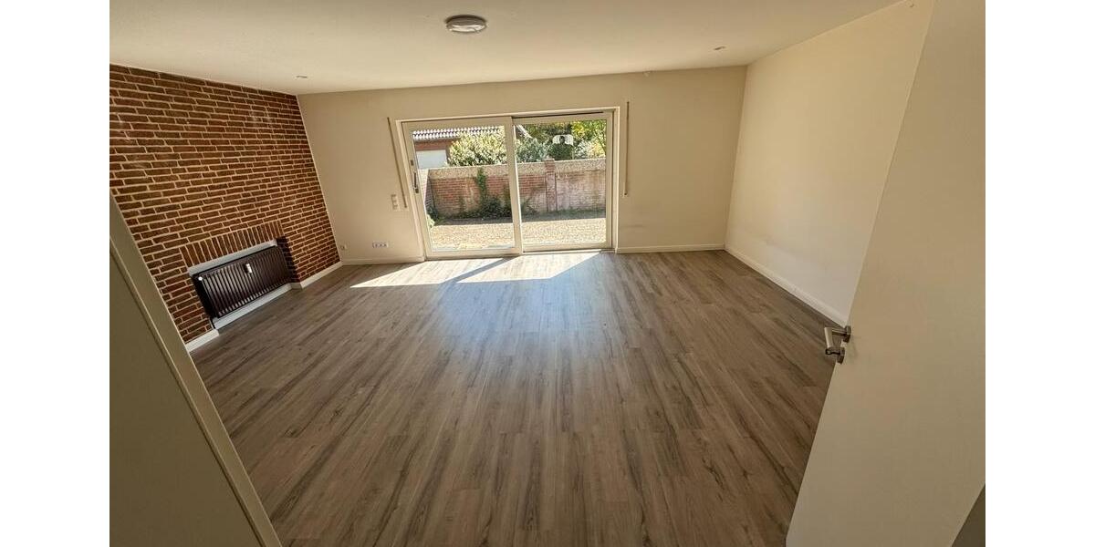 Erdgeschoßwohnung Soltau - 4 Zimmer, 100 m&sup2;, 1.370&euro; | Angebot:26483412
