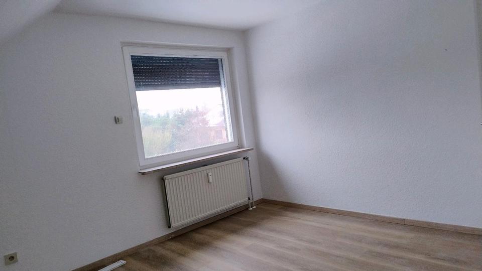 Dachgeschoßwohnung Wienhausen - 4 Zimmer, 105 m&sup2;, 825&euro; | Angebot:24774001