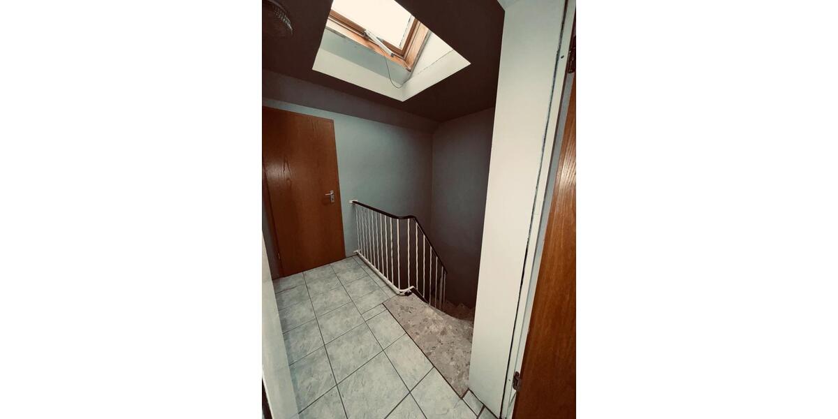 Dachgeschoßwohnung Marne - 3 Zimmer, 79 m&sup2;, 725&euro; | Angebot:23687487