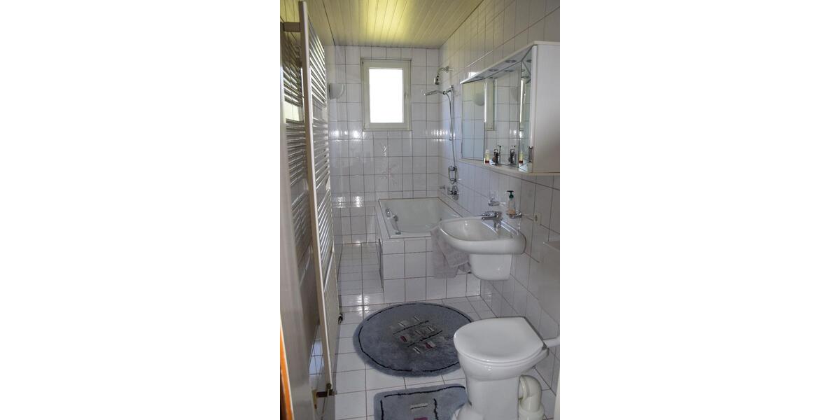 Wohnen auf Zeit Gummersbach - 8 Zimmer, 21 m&sup2;, 395&euro; | Angebot:26337016