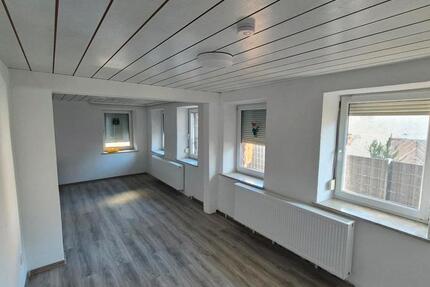 Wohnung Ichenhausen - 6 Zimmer, 150 m&sup2;, 1.500&euro; | Angebot:27609803