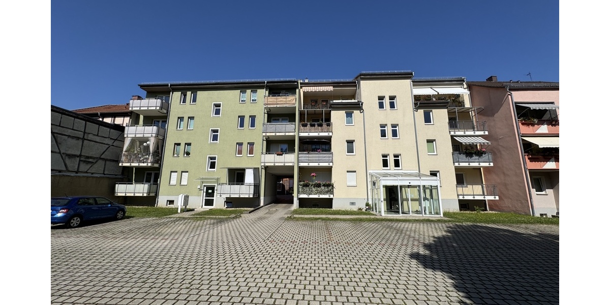 Idyllisch wohnen im Zentrum von Weida. 3 Raum Wohnung mit Balkon und Aufzug! - Etagenwohnung Weida Liebsdorf | Angebot:26882406